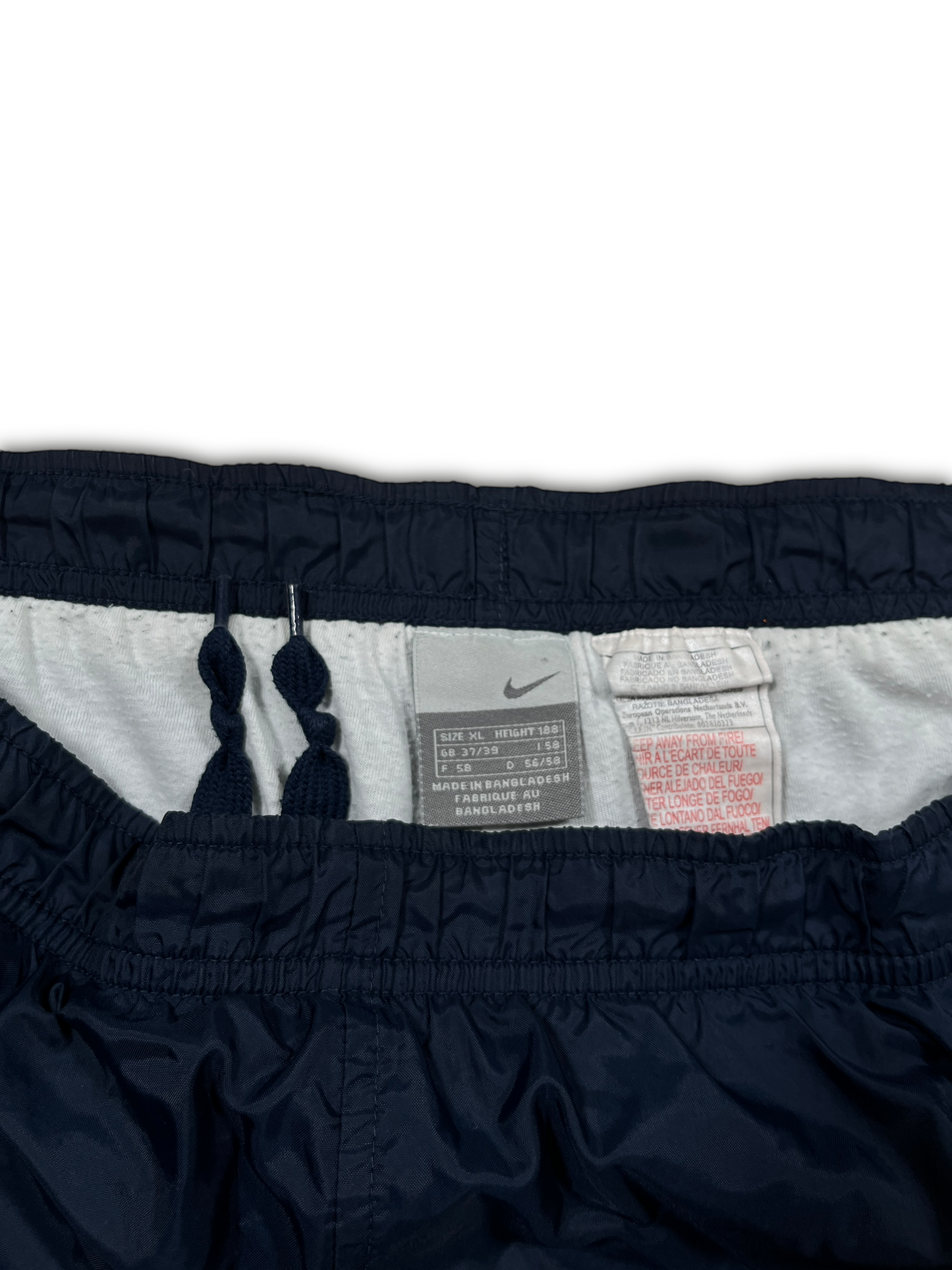 Nike Seltene Trainingshose (XL)