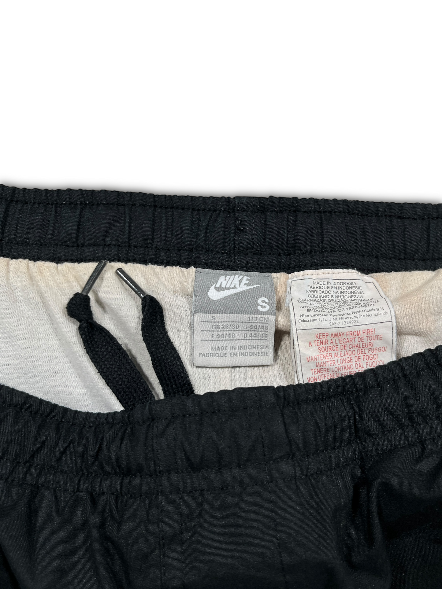 Nike Seltene Trainingshose (S)