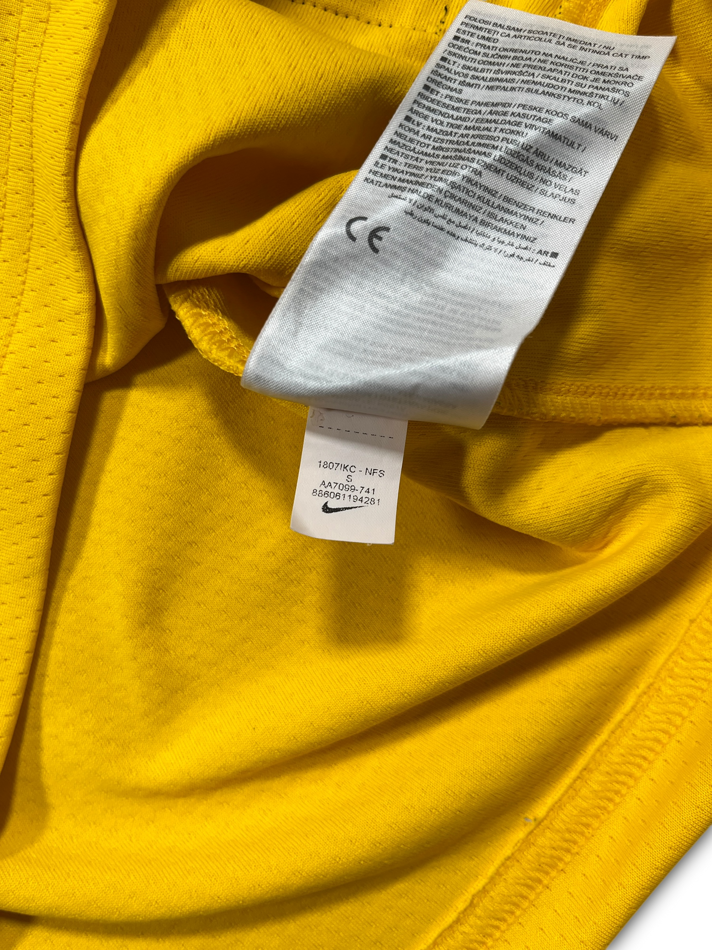 Nike Lakers #23 LeBron James Trikot (S)