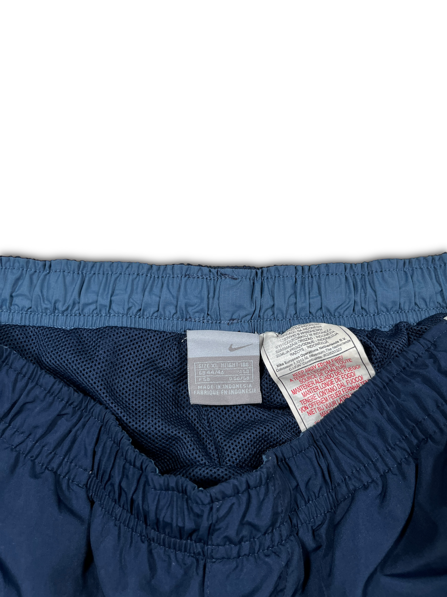 Nike Seltene Trainingshose (XL)