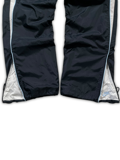 Nike Seltene Trainingshose (XL)