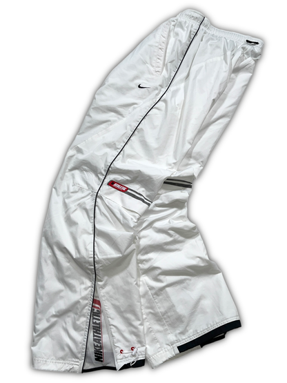 Nike Seltene Trainingshose (XL)