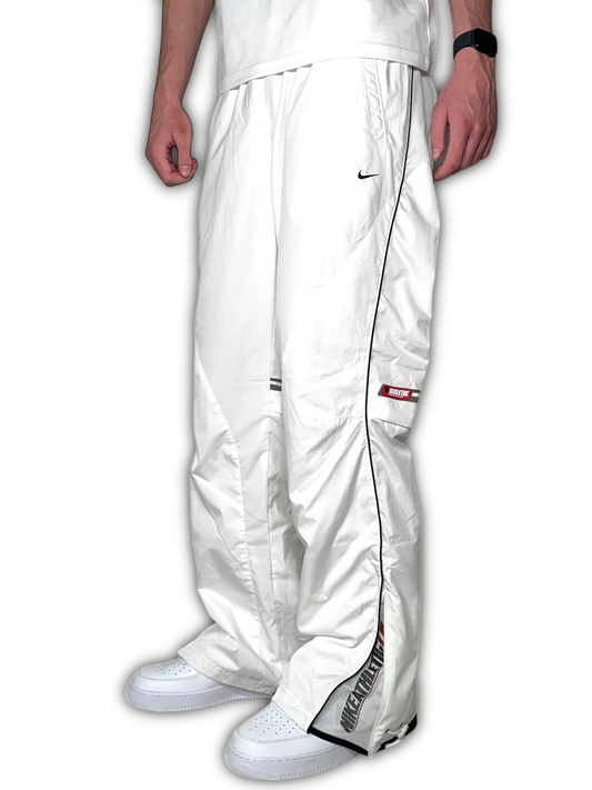 Nike Seltene Trainingshose (XL)