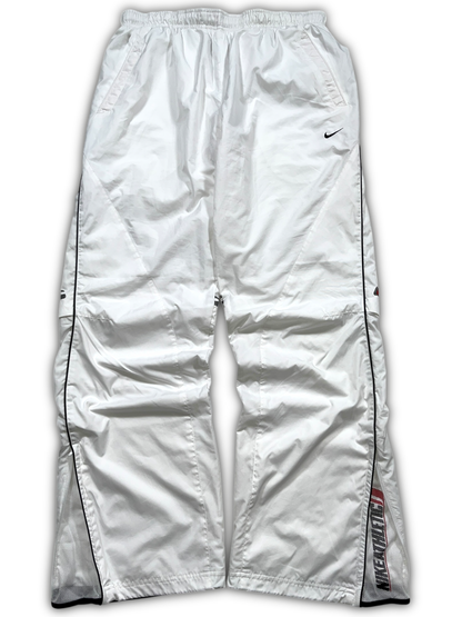 Nike Seltene Trainingshose (XL)