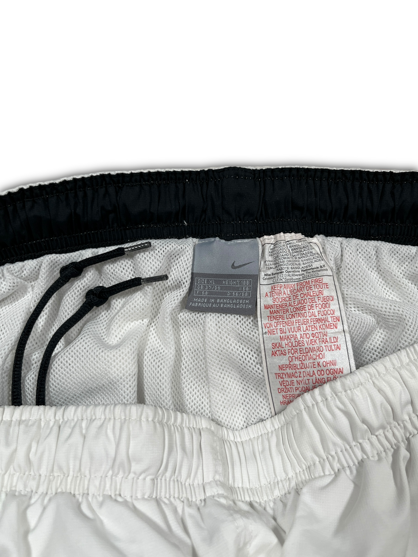 Nike Seltene Trainingshose (XL)