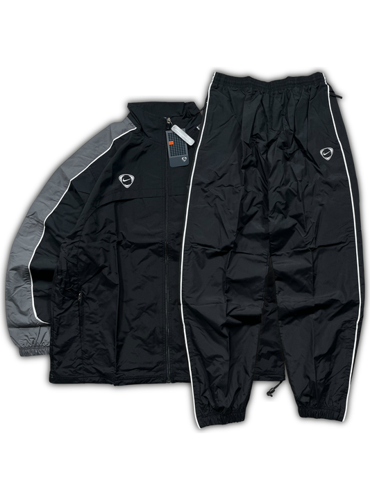Nike New Tracksuit (XL)